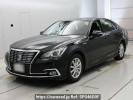 Toyota Crown Hybrid AWS210