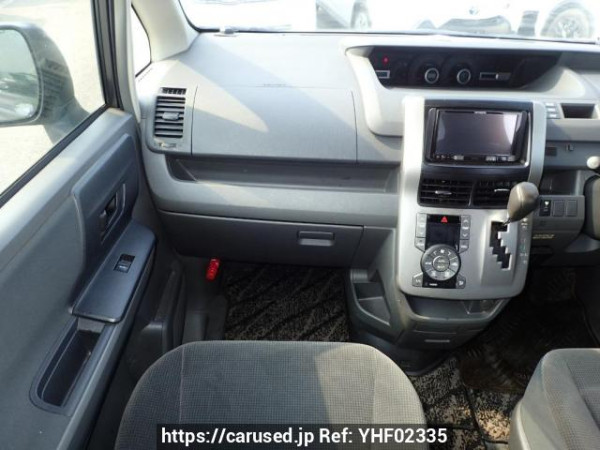 Used 2007 AT toyota noah ZRR70G Image[17]