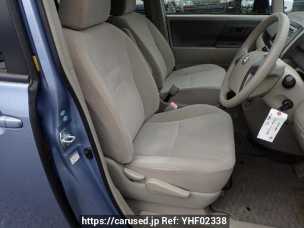Used 2010 AT toyota noah ZRR70G Image[16]