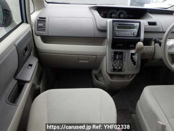 Used 2010 AT toyota noah ZRR70G Image[22]