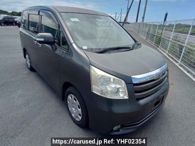 Buy Used 2009 Toyota Noah ZRR70G (YHF02354) - Carused.jp