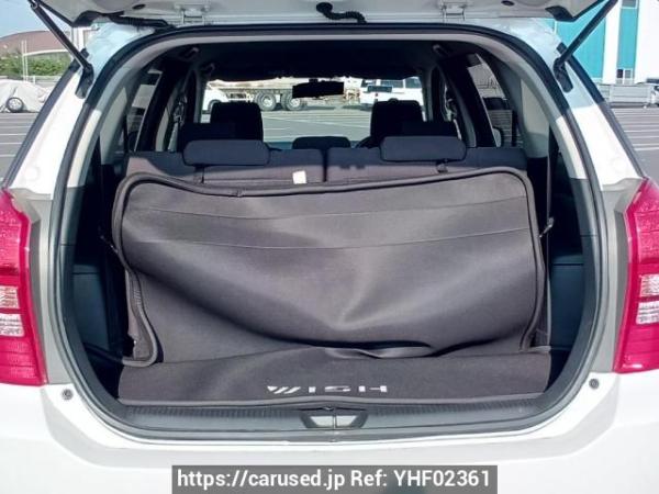 Used 2005 AT toyota wish ZNE10G Image[8]