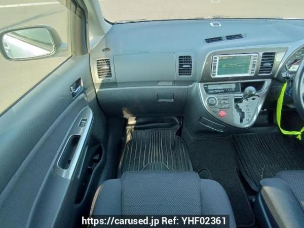 Used 2005 AT toyota wish ZNE10G Image[18]
