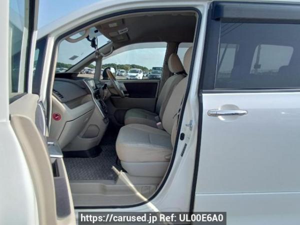 Used 2010 AT toyota noah ZRR70W Image[13]