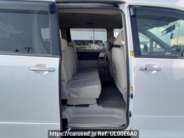 Used 2010 AT toyota noah ZRR70W Image[14]