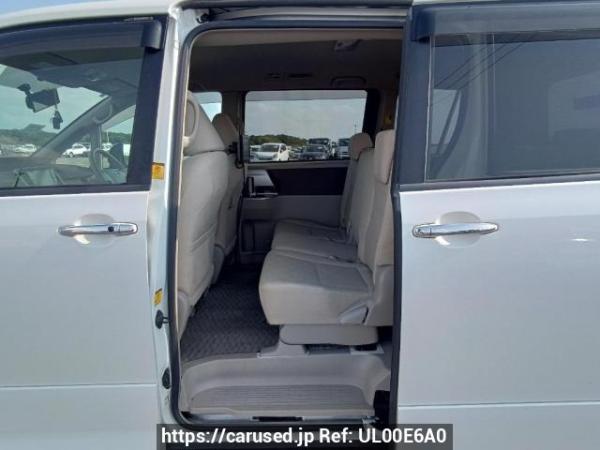 Used 2010 AT toyota noah ZRR70W Image[15]