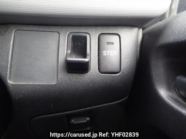 Used 2006 AT toyota hiace-van TRH200K Image[31]