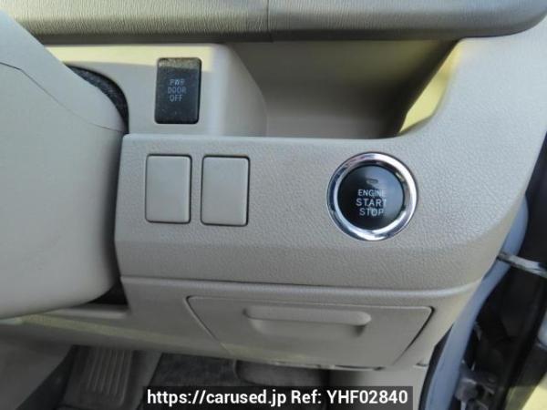 Used 2009 AT toyota noah ZRR70G Image[33]