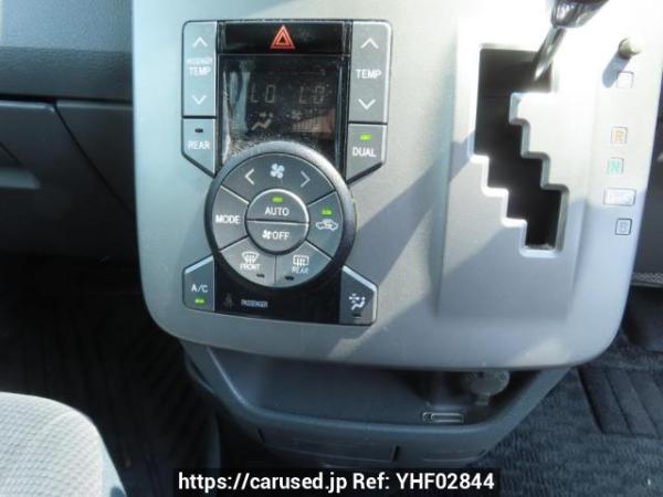 Used 2009 AT toyota noah ZRR70G Image[31]