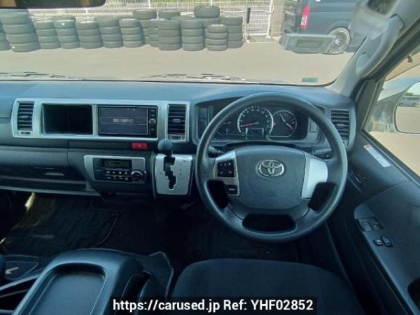 Used 2017 AT toyota regiusace-van KDH211K Image[18]