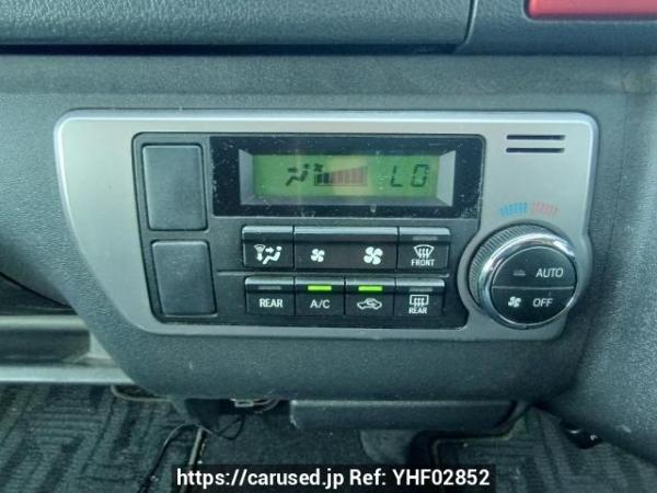 Used 2017 AT toyota regiusace-van KDH211K Image[24]