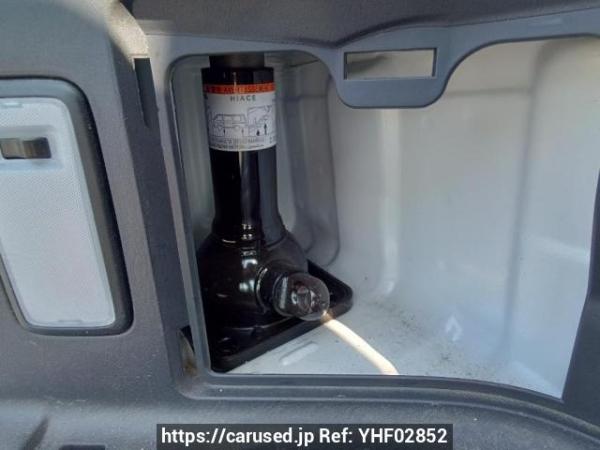 Used 2017 AT toyota regiusace-van KDH211K Image[42]