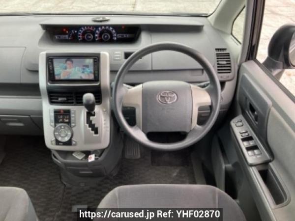Used 2009 AT toyota noah ZRR70G Image[20]