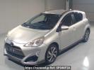 Toyota Aqua NHP10