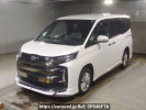 Toyota Noah ZWR95W