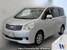 Toyota Noah ZRR70G