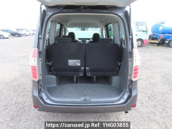 Used 2010 AT toyota noah ZRR70G Image[8]