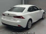 Used 2013 AT lexus is AVE30 Image[1]