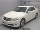 Toyota Crown GRS202