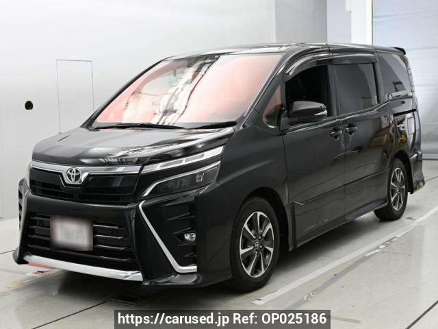 Buy Used 2021 Toyota Voxy ZRR80W (OP025186) - Carused.jp