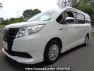 Toyota Noah ZWR80G