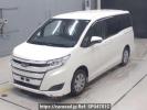 Toyota Noah ZRR80G