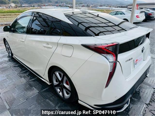 Buy Used 2016 Toyota Prius ZVW51 (SP047110) - Carused.jp