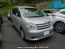 Toyota Noah ZRR70G