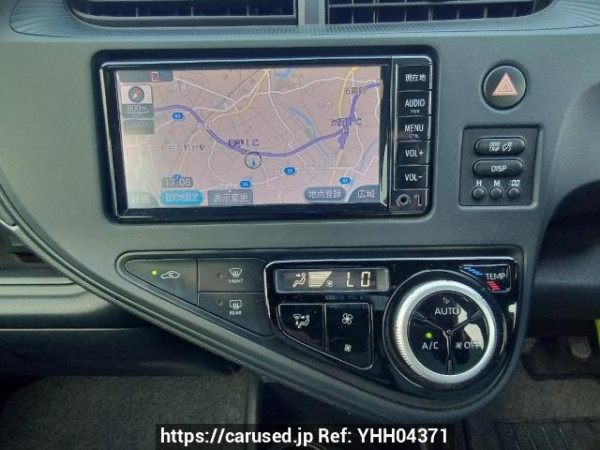 Used 2017 AT toyota aqua NHP10 Image[18]