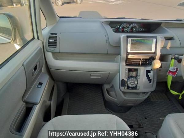Used 2008 AT toyota noah ZRR70G Image[19]