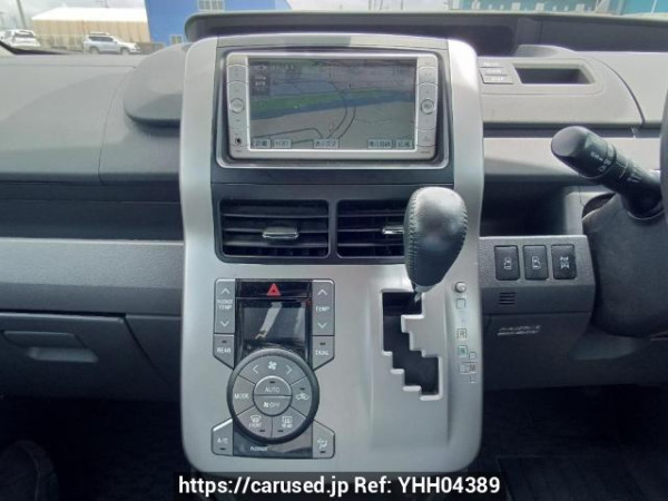 Used 2009 AT toyota noah ZRR75W Image[19]