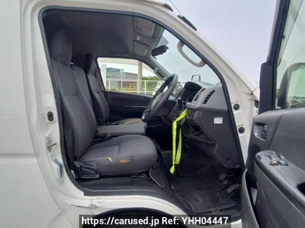 Used 2012 AT toyota regiusace-van TRH200K Image[12]
