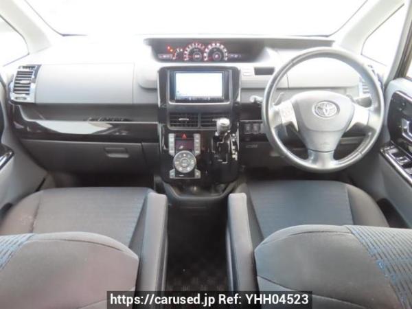 Used 2009 AT toyota voxy ZRR70W Image[23]