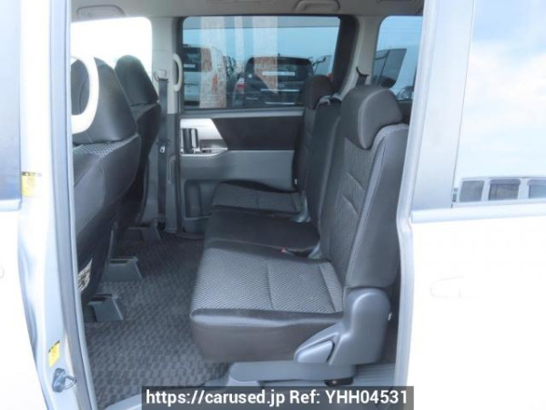 Used 2009 AT toyota noah ZRR75W Image[19]
