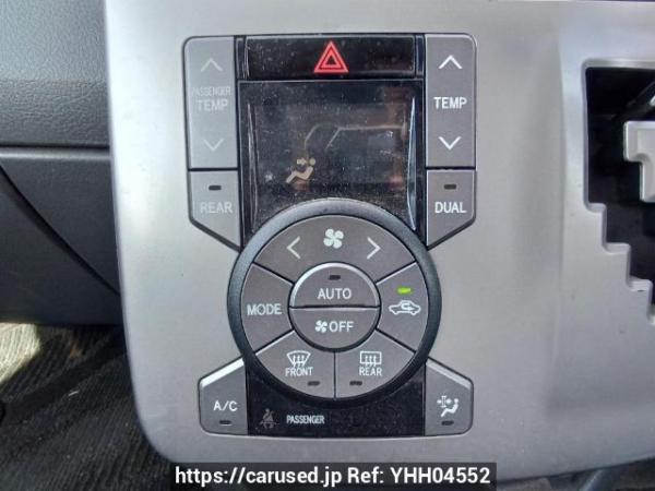 Used 2009 AT toyota noah ZRR70G Image[22]