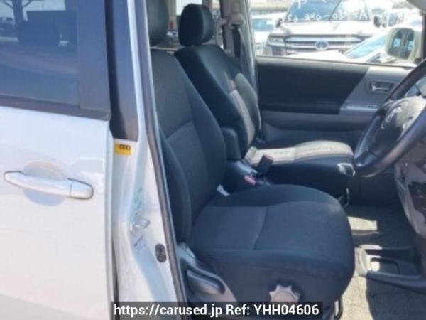 Used 2005 AT toyota noah AZR60G Image[11]