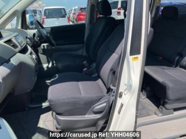 Used 2005 AT toyota noah AZR60G Image[12]