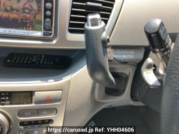 Used 2005 AT toyota noah AZR60G Image[26]