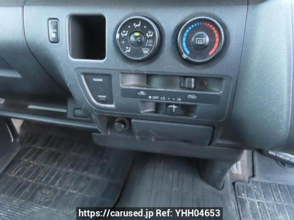 Used 2005 AT toyota hiace-van KDH205K Image[34]