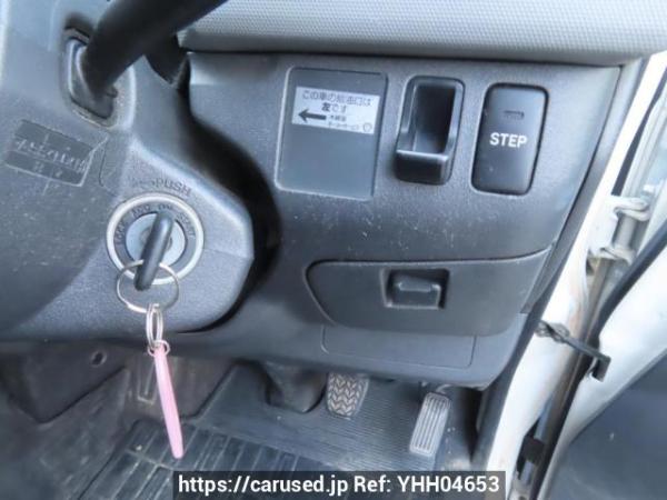 Used 2005 AT toyota hiace-van KDH205K Image[35]