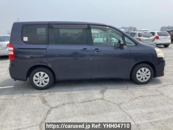 Used 2010 AT toyota noah ZRR70G Image[7]