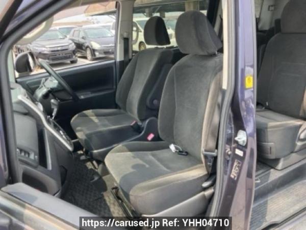 Used 2010 AT toyota noah ZRR70G Image[12]