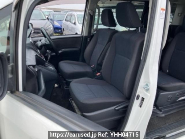 Used 2016 AT toyota noah ZRR80G Image[12]