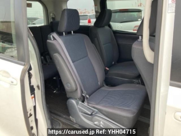 Used 2016 AT toyota noah ZRR80G Image[13]