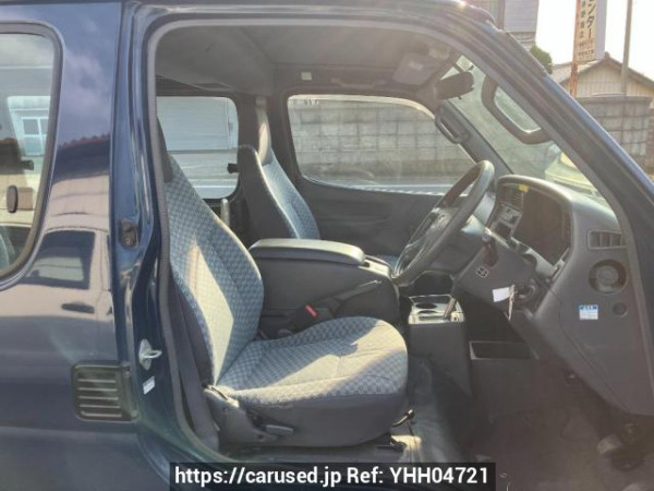 Used 2001 AT toyota hiace-wagon RZH111G Image[9]