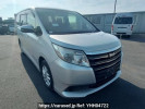 Toyota Noah ZRR80G