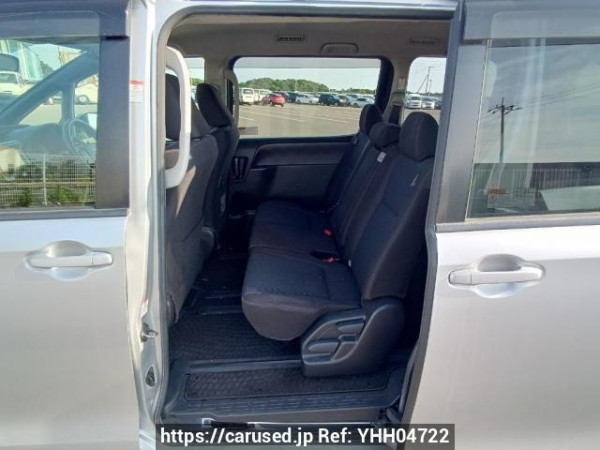 Used 2015 AT toyota noah ZRR80G Image[16]