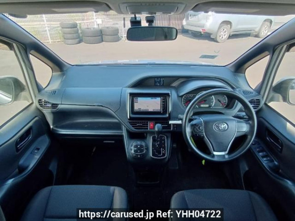 Used 2015 AT toyota noah ZRR80G Image[18]