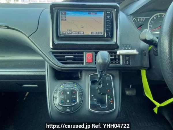 Used 2015 AT toyota noah ZRR80G Image[23]