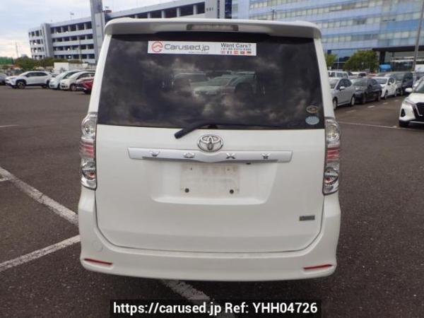 Used 2010 AT toyota voxy ZRR70W Image[5]